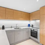Apartment Mercure 202 Sur La Place Du Village A Anzere