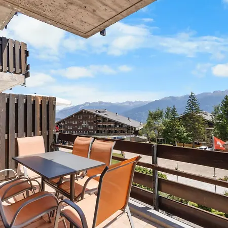 Mercure 202 Sur La Place Du Village A Apartamento *