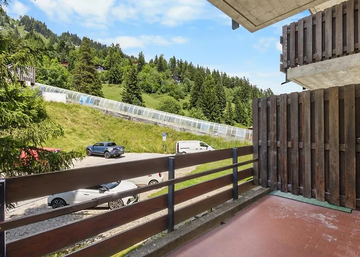 Mercure 202 Sur La Place Du Village A Apartmán *